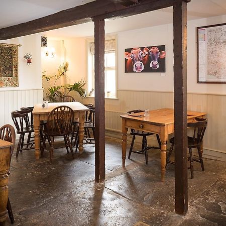 The Chetnole Inn Ngoại thất bức ảnh