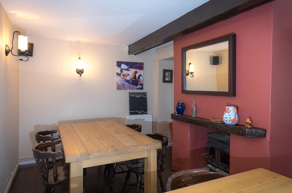 The Chetnole Inn Ngoại thất bức ảnh