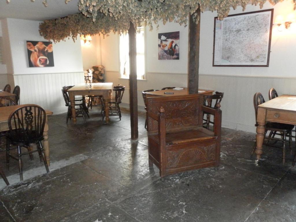 The Chetnole Inn Ngoại thất bức ảnh