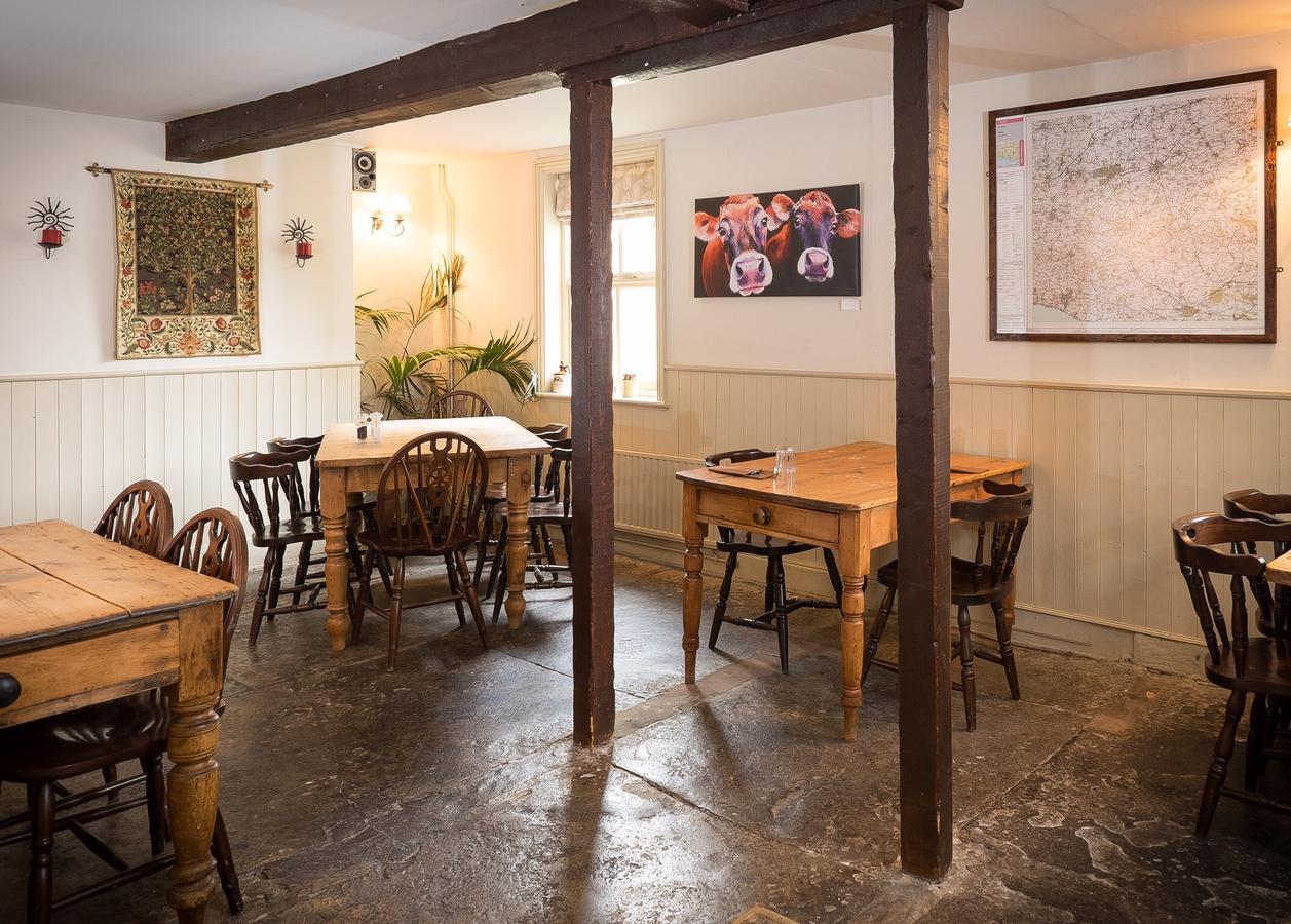 The Chetnole Inn Ngoại thất bức ảnh